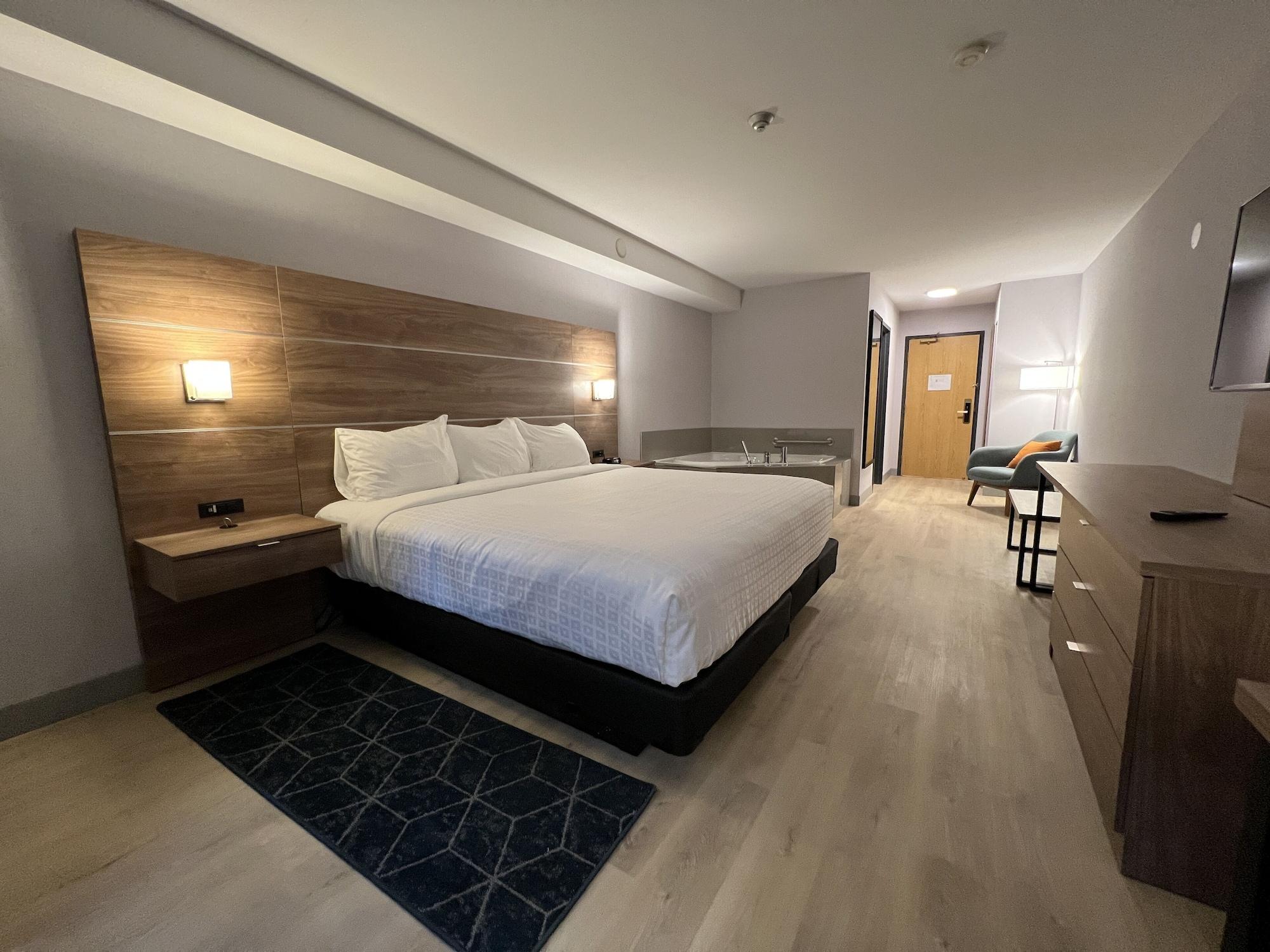Super 8 By Wyndham Cornwall On Kültér fotó