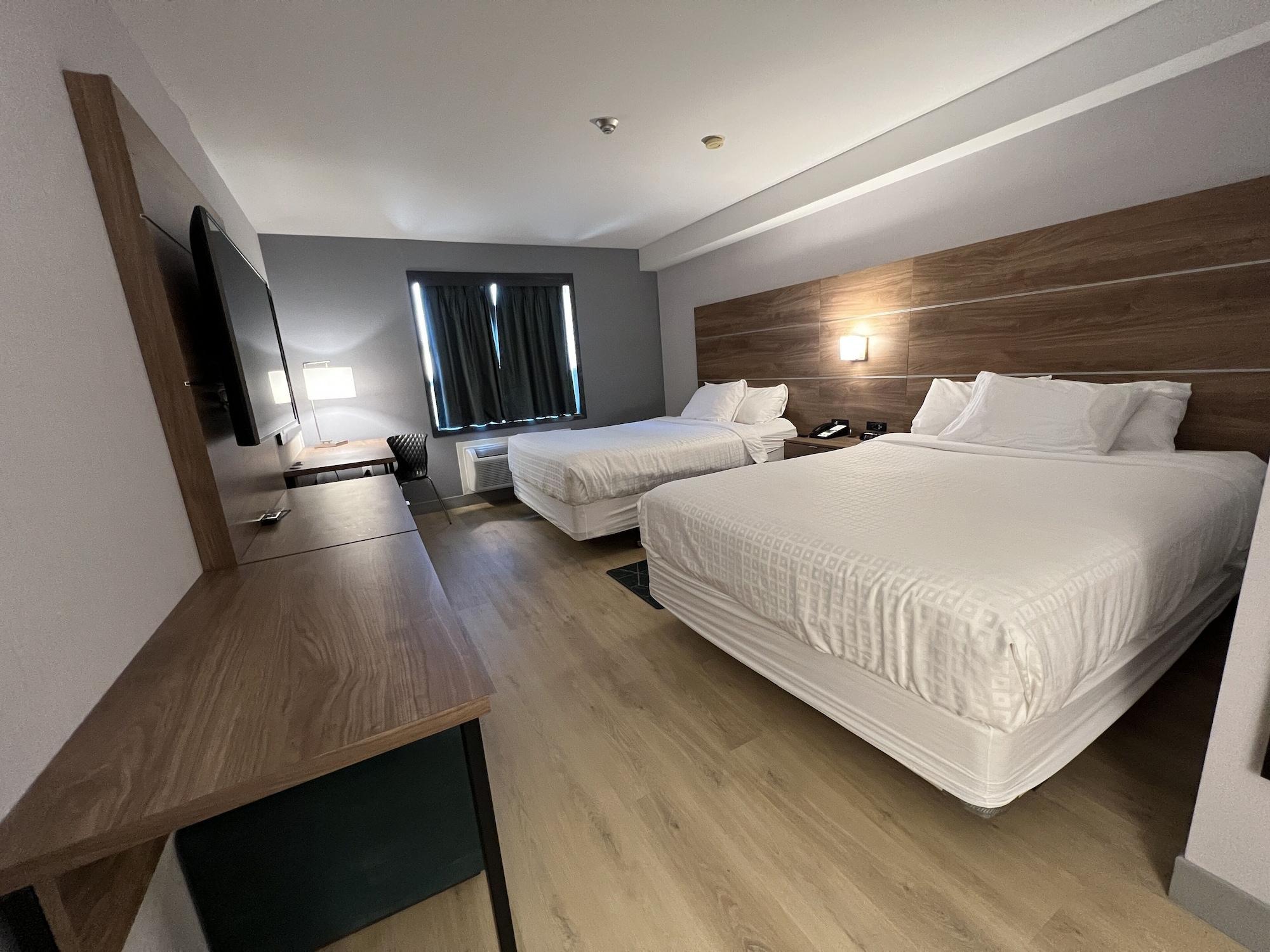 Super 8 By Wyndham Cornwall On Kültér fotó