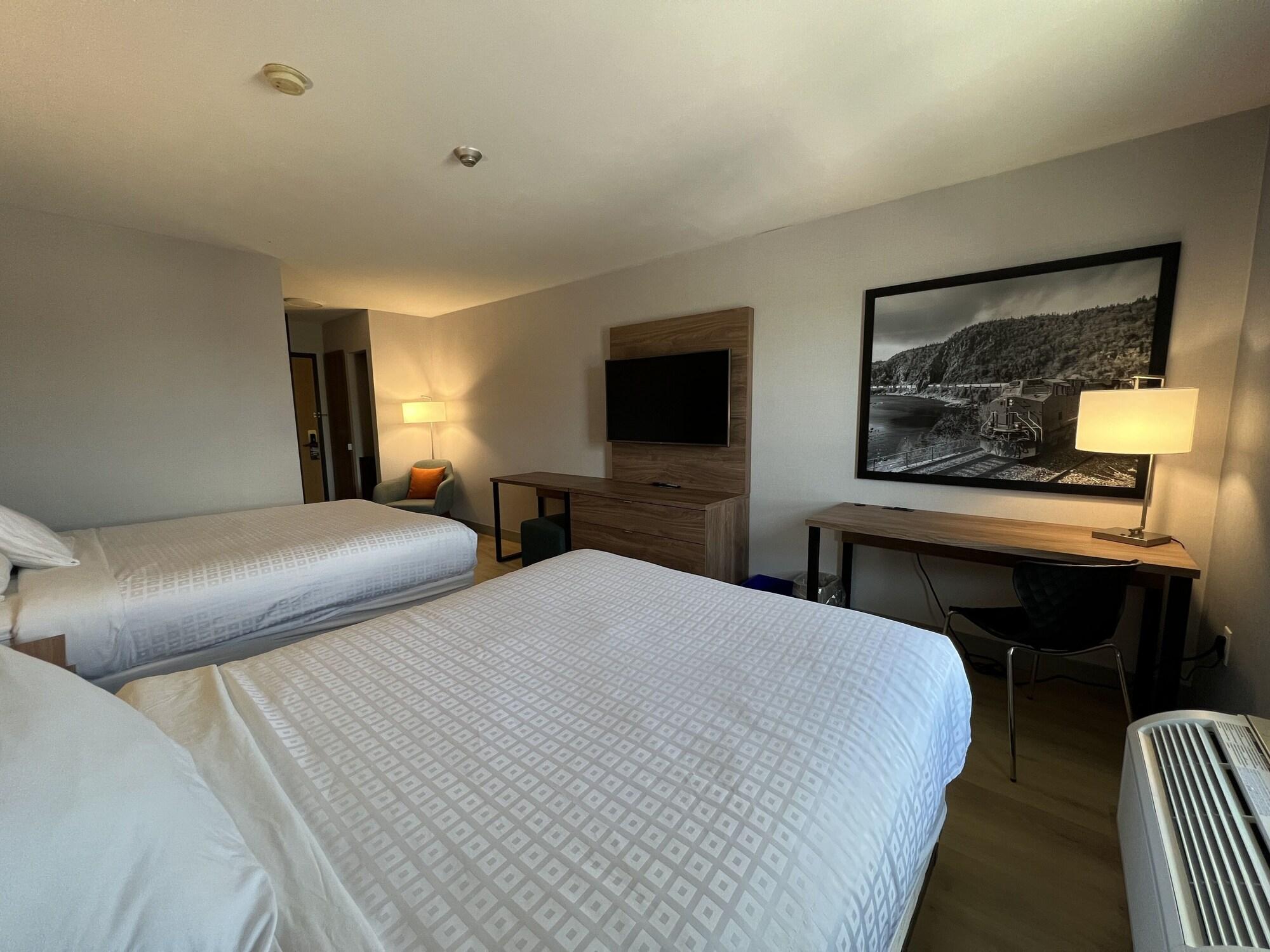 Super 8 By Wyndham Cornwall On Kültér fotó