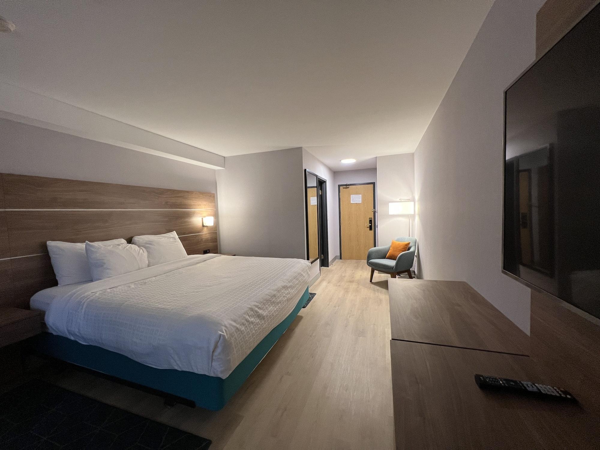Super 8 By Wyndham Cornwall On Kültér fotó