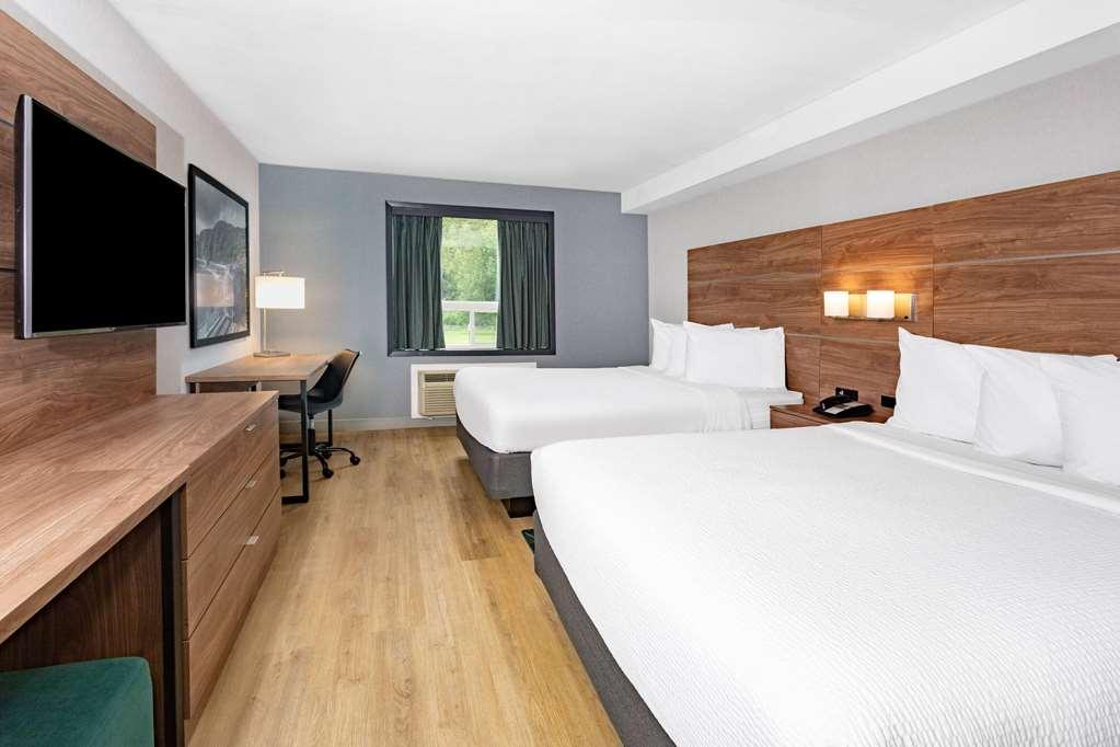 Super 8 By Wyndham Cornwall On Szoba fotó