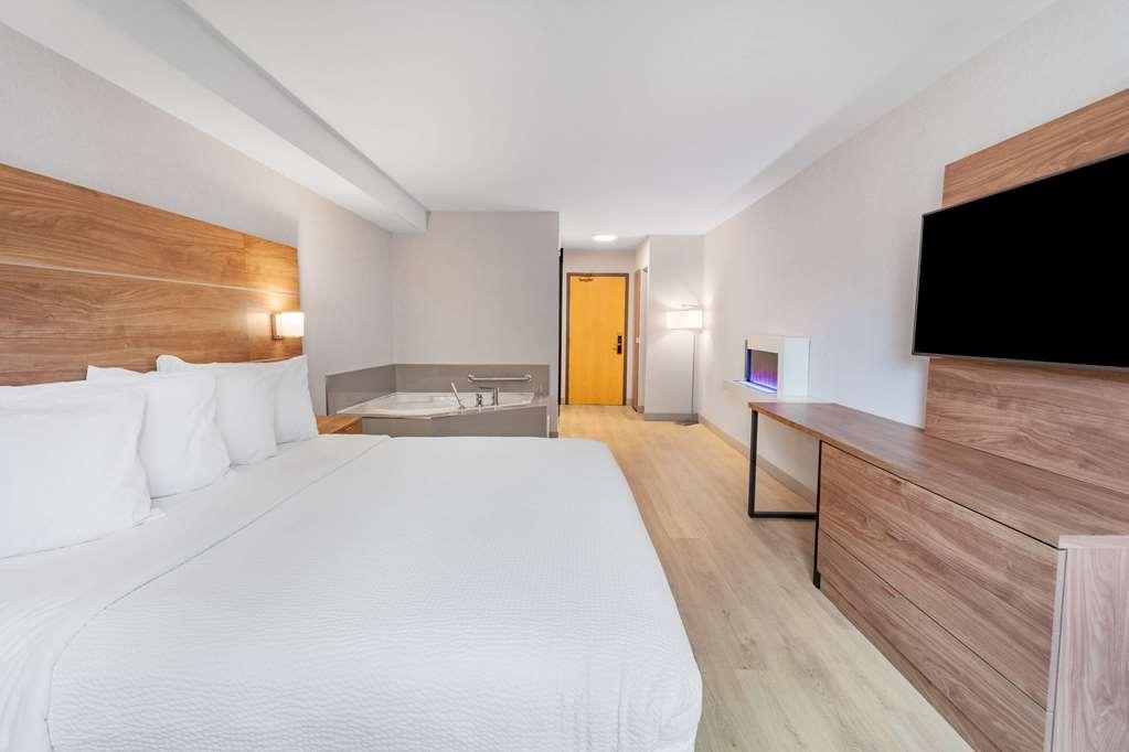 Super 8 By Wyndham Cornwall On Szoba fotó